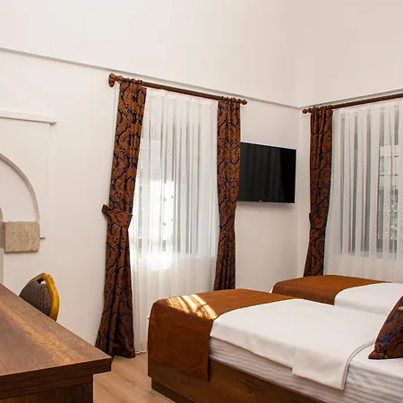 Tashan1699 Ve Restoran 3*